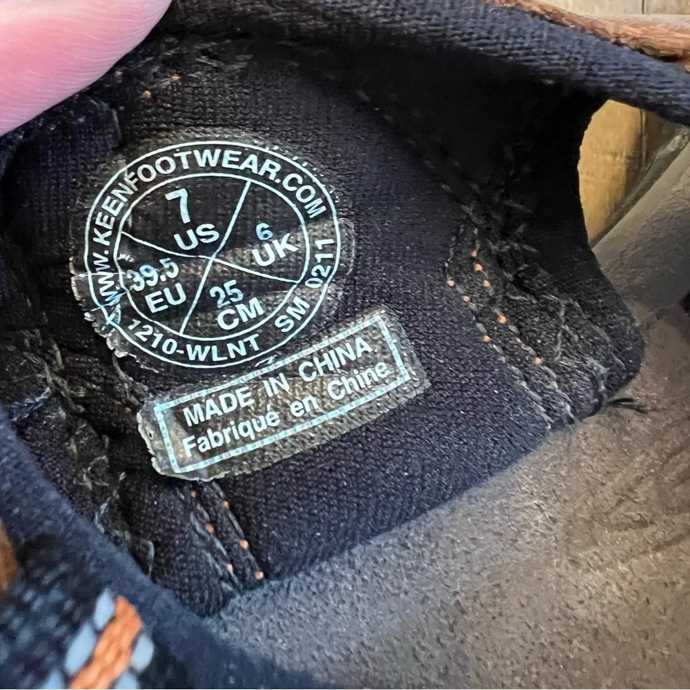 Keen Venice Leather Hiking Sandals - Size 7